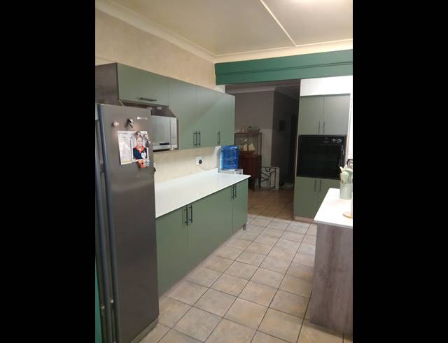 7 BEDROOM HOUSE FOR SALE IN BO-DORP